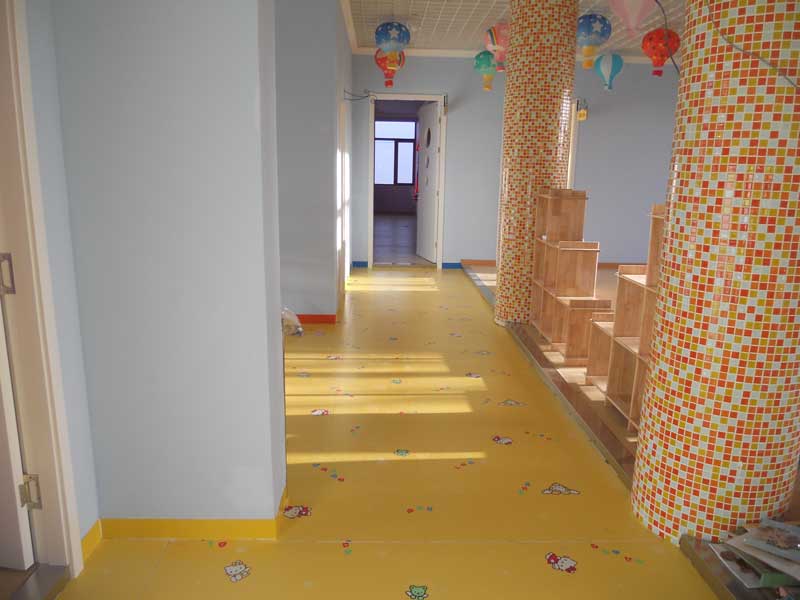 儿童地板能有效地减少儿童的哭闹并且隔音好
