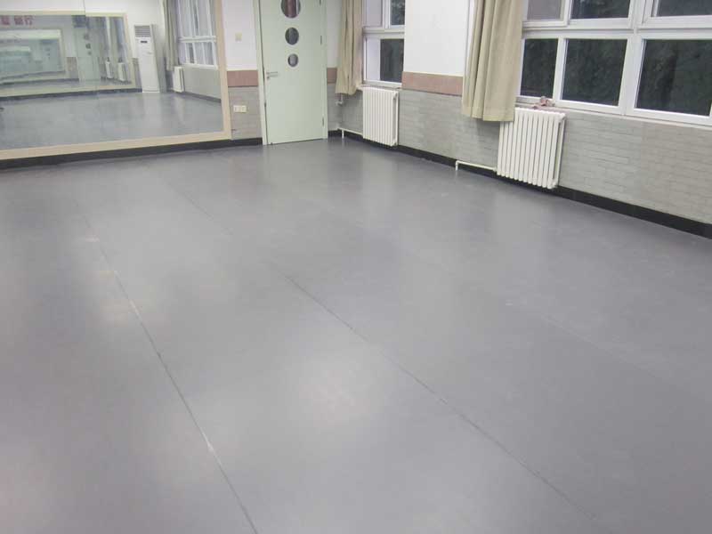 北京第一实验小学舞蹈室地板
