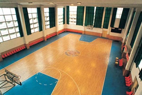 篮球场塑胶地板厂家_篮球场pvc地板构成