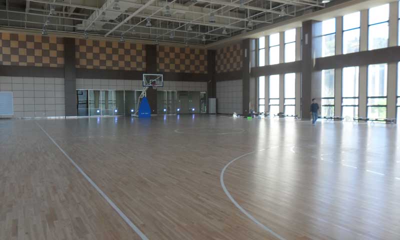 山东省济南全运村篮球场地板